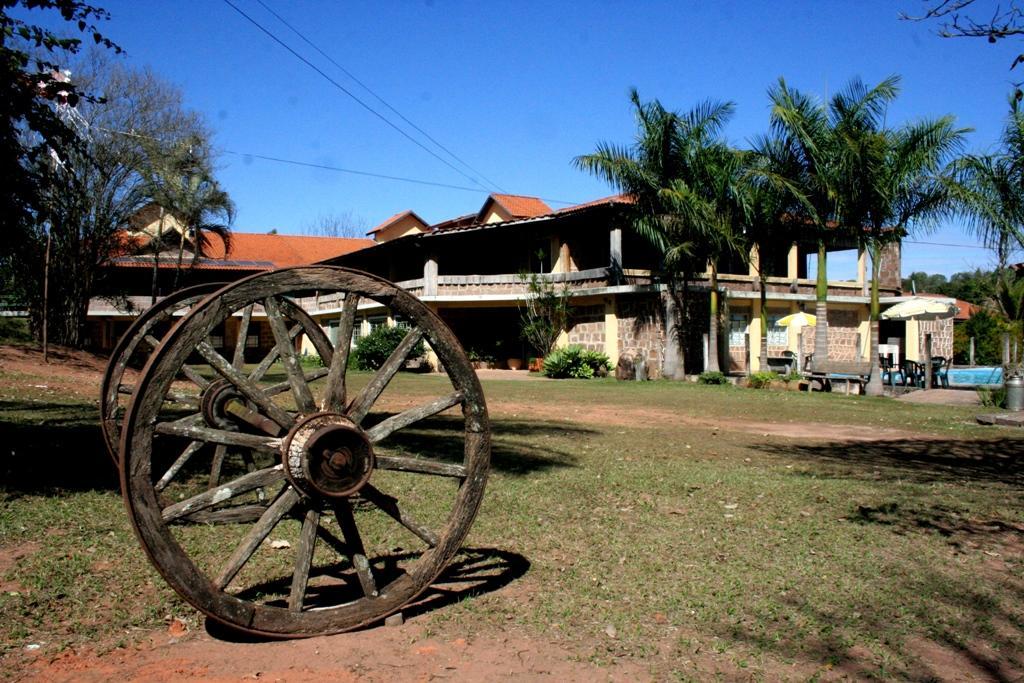 Pousada Fazenda Buracao Mococa Buitenkant foto